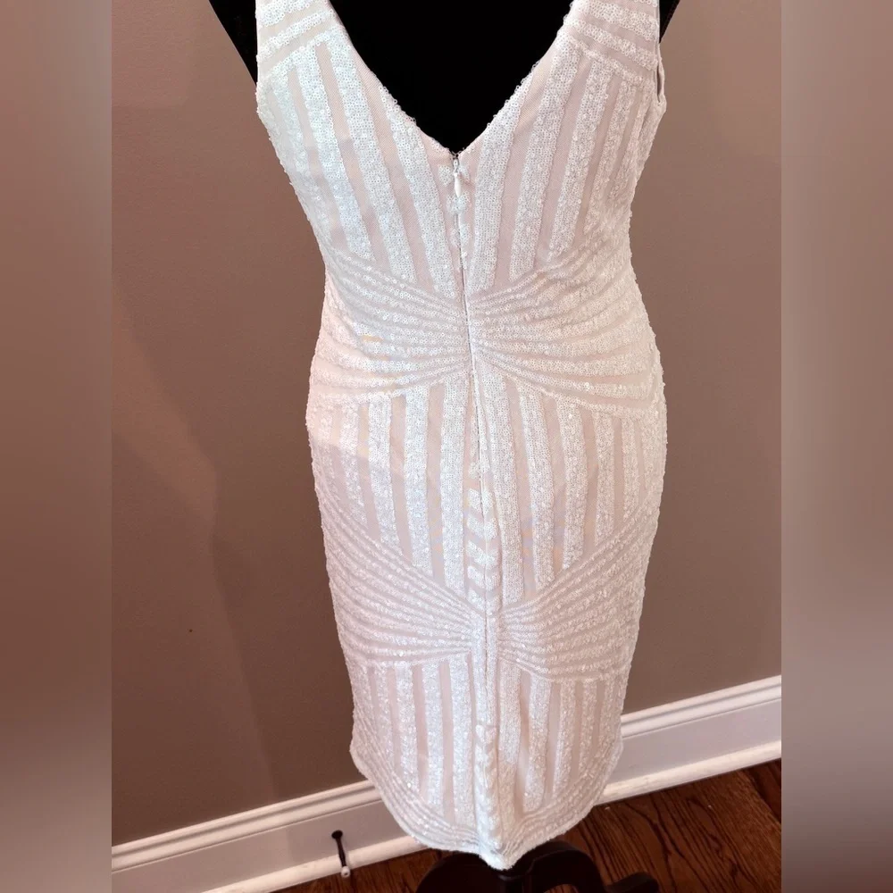 Women’s NIGHTWAY sequin embellished bodycon dress- Size 10 - Picture 6 of 9